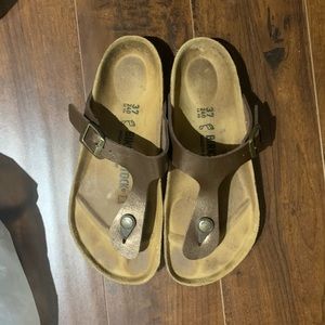 Brown Birkenstock’s